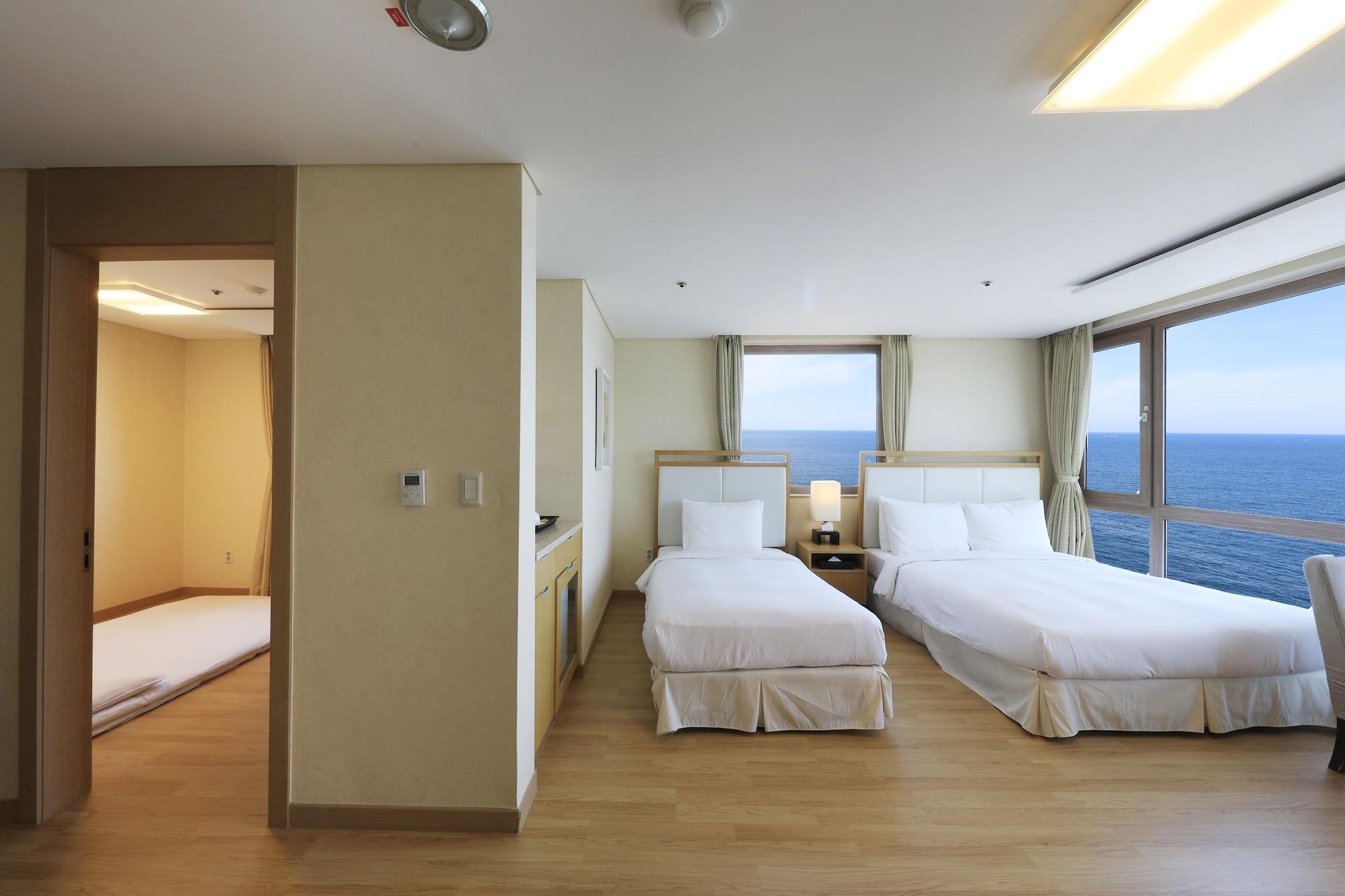 Ocean Suites Jeju Hotel Екстериор снимка